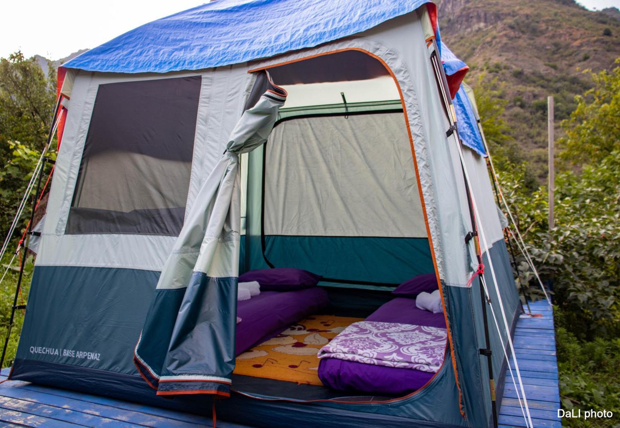 Hotel Tereza Glamping à Sanain Extérieur photo